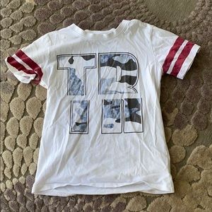 Comfy true religion t-shirt, size medium 10-12girl